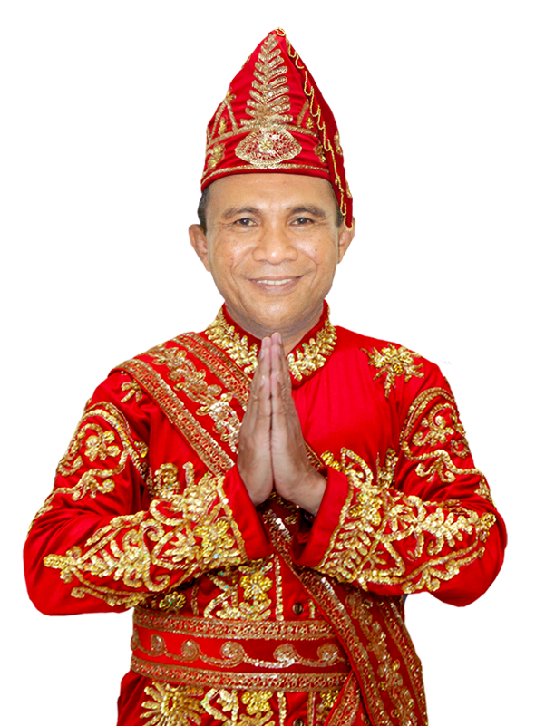 Sekretaris Daerah Morowali sedang menyampaikan presentasi dalam acara resmi dengan pakaian dinas lengkap